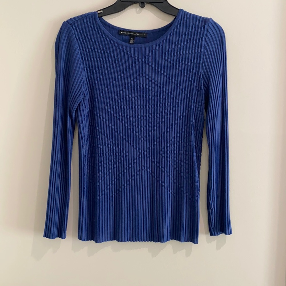 White House Black Market knit top